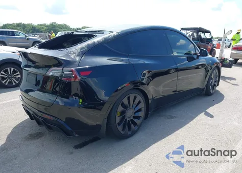 2020 Tesla Model Y Long Range Dual Motor All-Wheel Drive z USA, uszkodzony, nr VIN 5YJYGDEE2LF032643